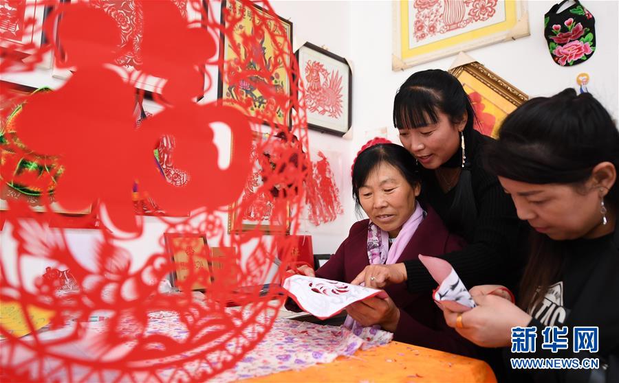 （新華全媒頭條·圖文互動(dòng)）（4）追夢在新時(shí)代的春天里——革命圣地延安告別絕對貧困巡禮